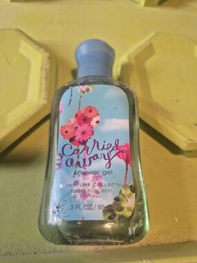 Bath & Body Works Carried Away Shower Gel - Sky Blue & Pink Floral
